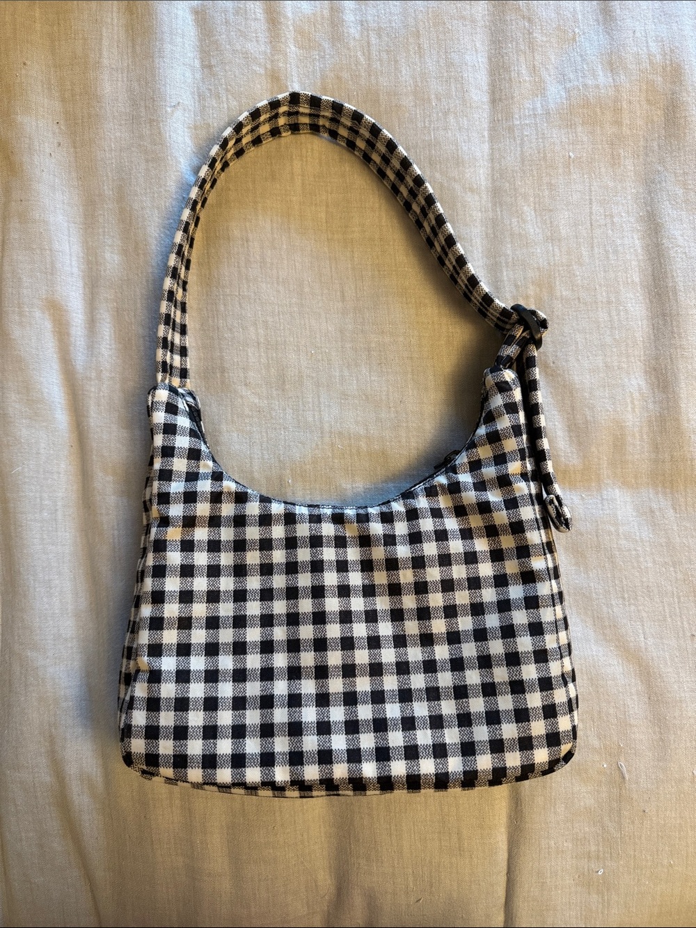 Like new Baggu Black and White Gingham Shoulder Bag